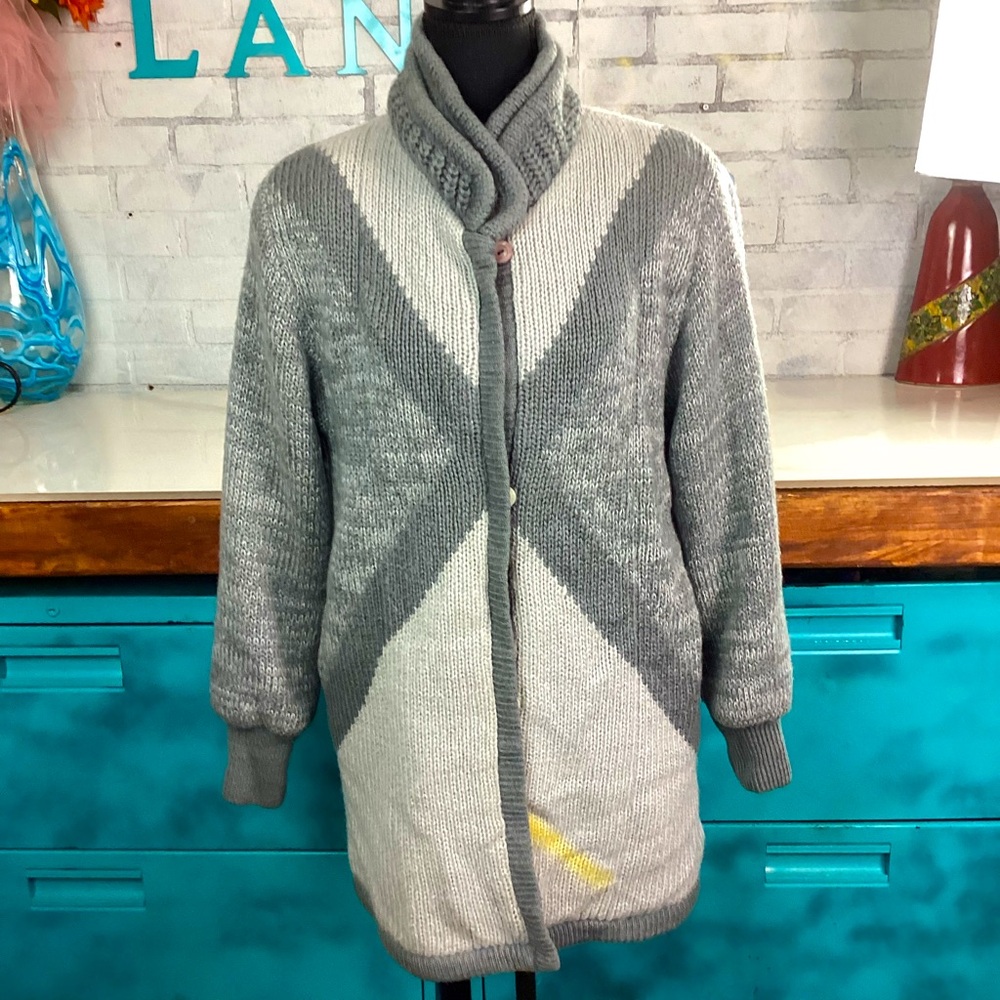 Vtg Gallery 100% Acrylic Grey Statement Heavy Cardigan Sweater Jacket